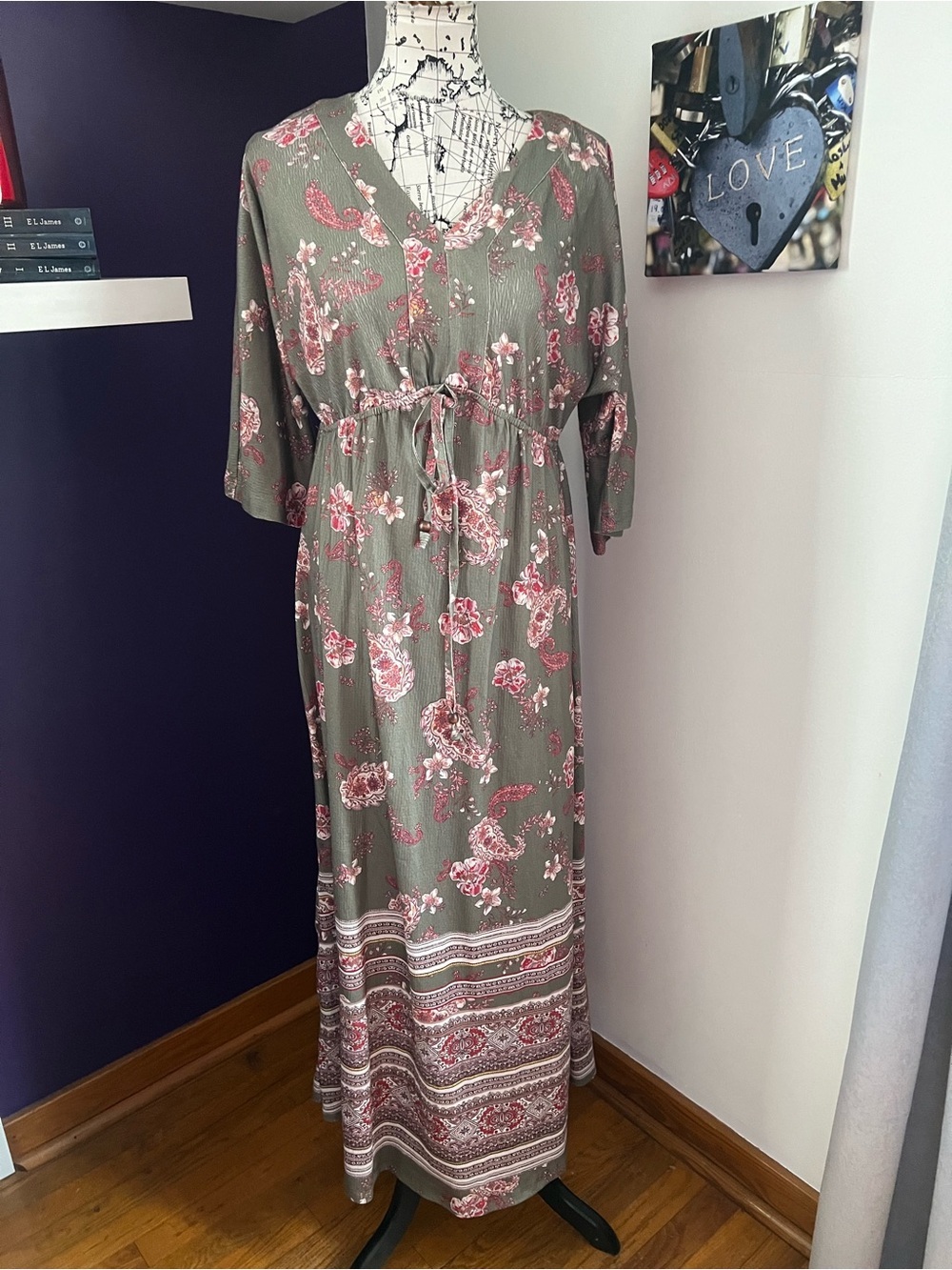 7 for $30 ONE WORLD Olive Maxi Dress with Pink Floral Print